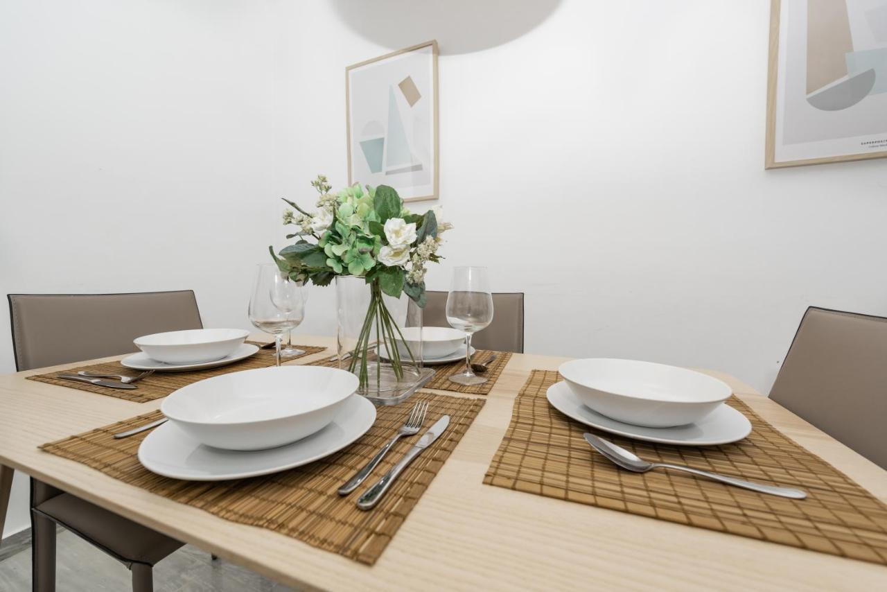 Apartamento Ferrandiz มาลากา ภายนอก รูปภาพ
